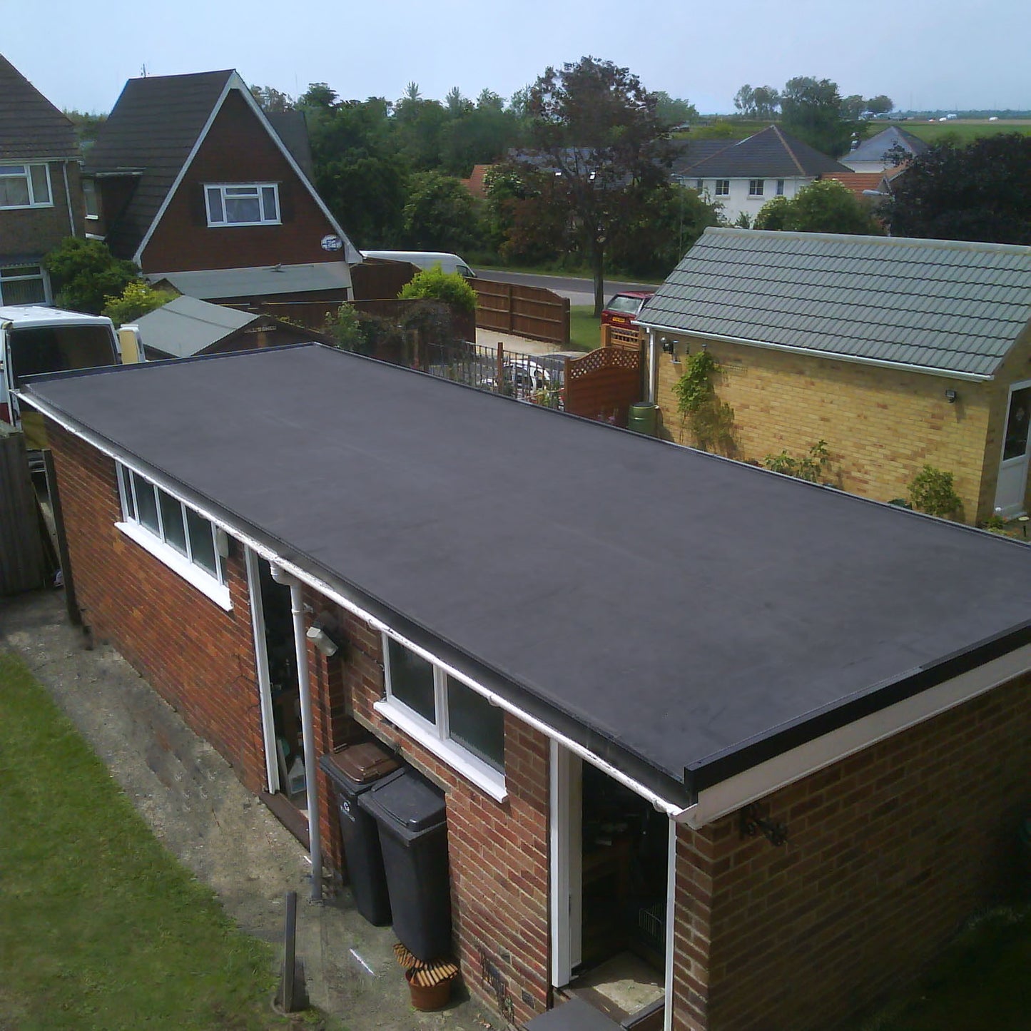 Classicbond epdm rubber roof 1.5mm fitted on garage roof